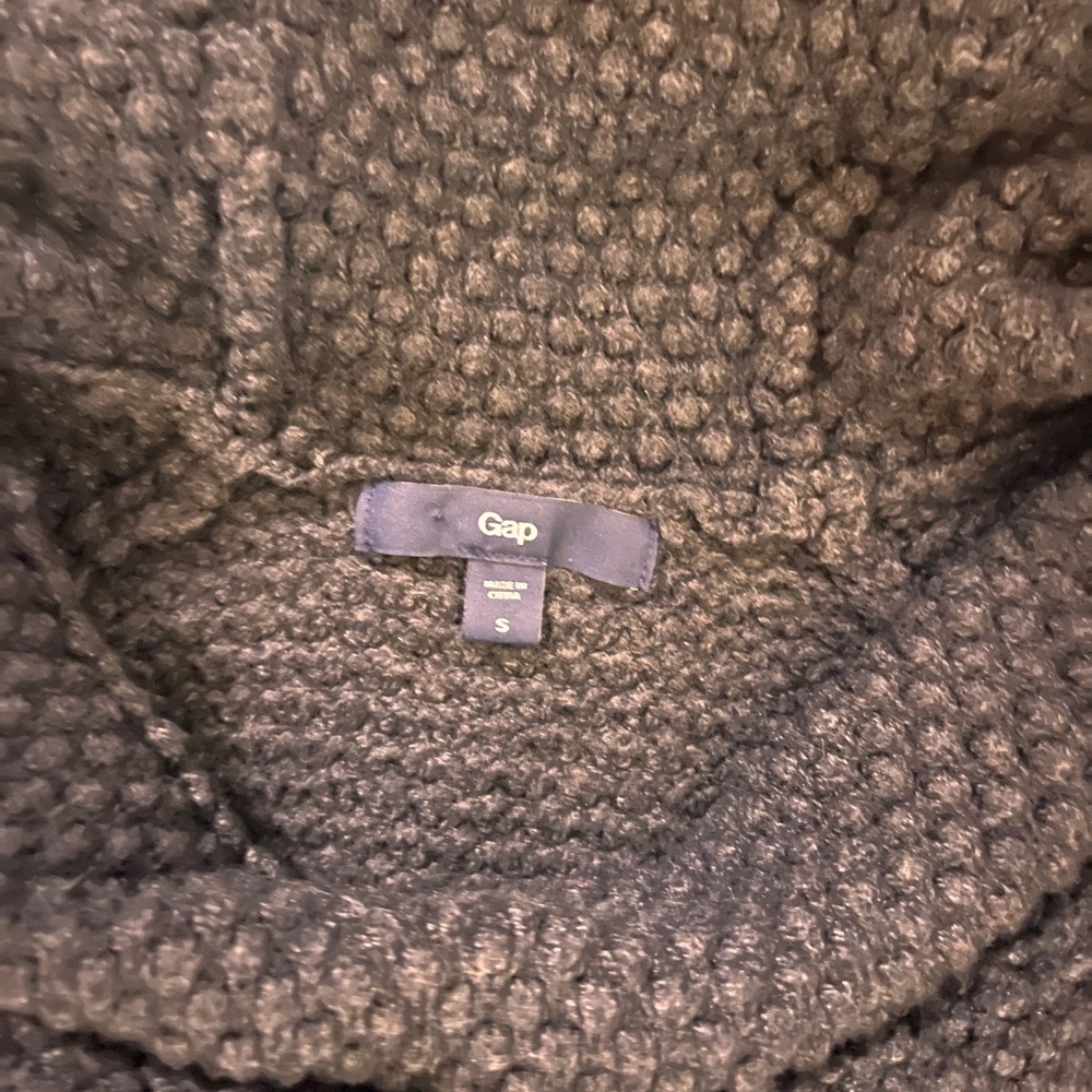 GAP Textured Black Sweater - Picture 2 of 2